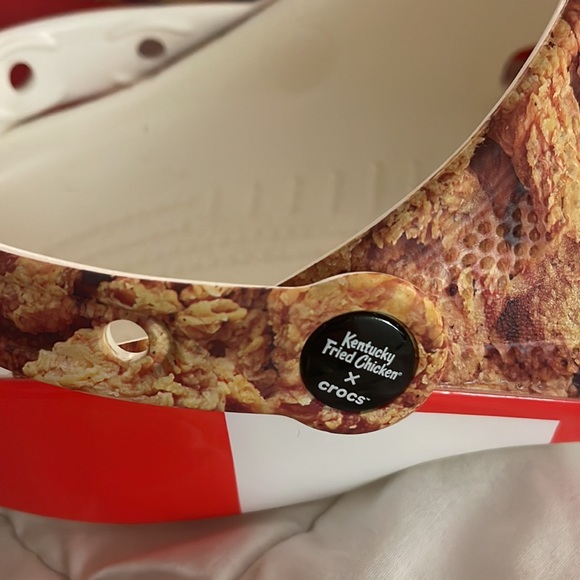 New KFC Crocs - Picture 8 of 10